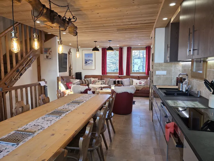 Huge table seating 12 comfortably