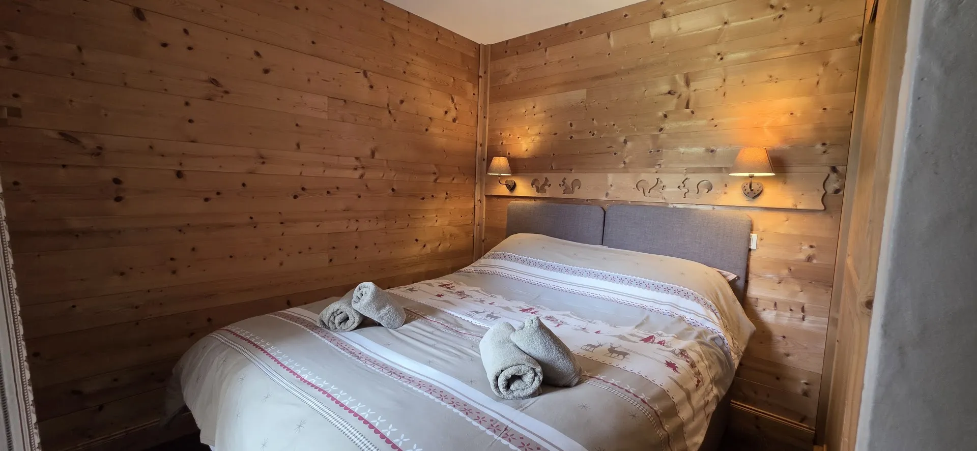 King size bed