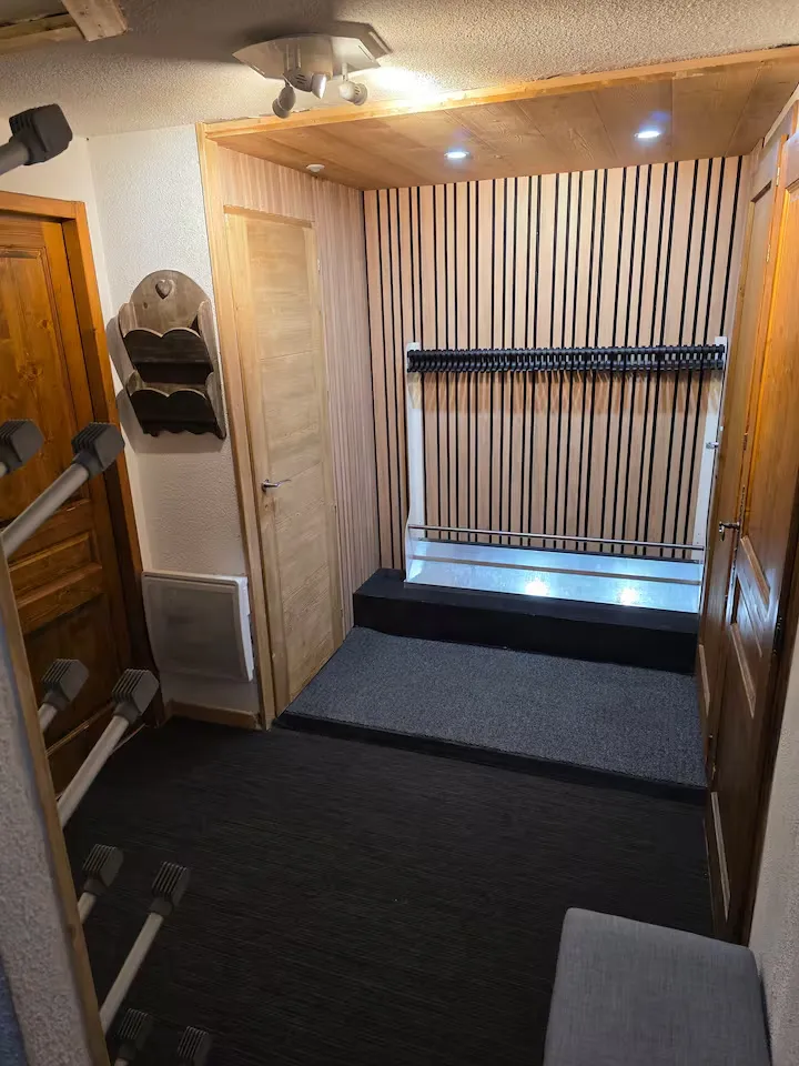 Ski rack in Hall