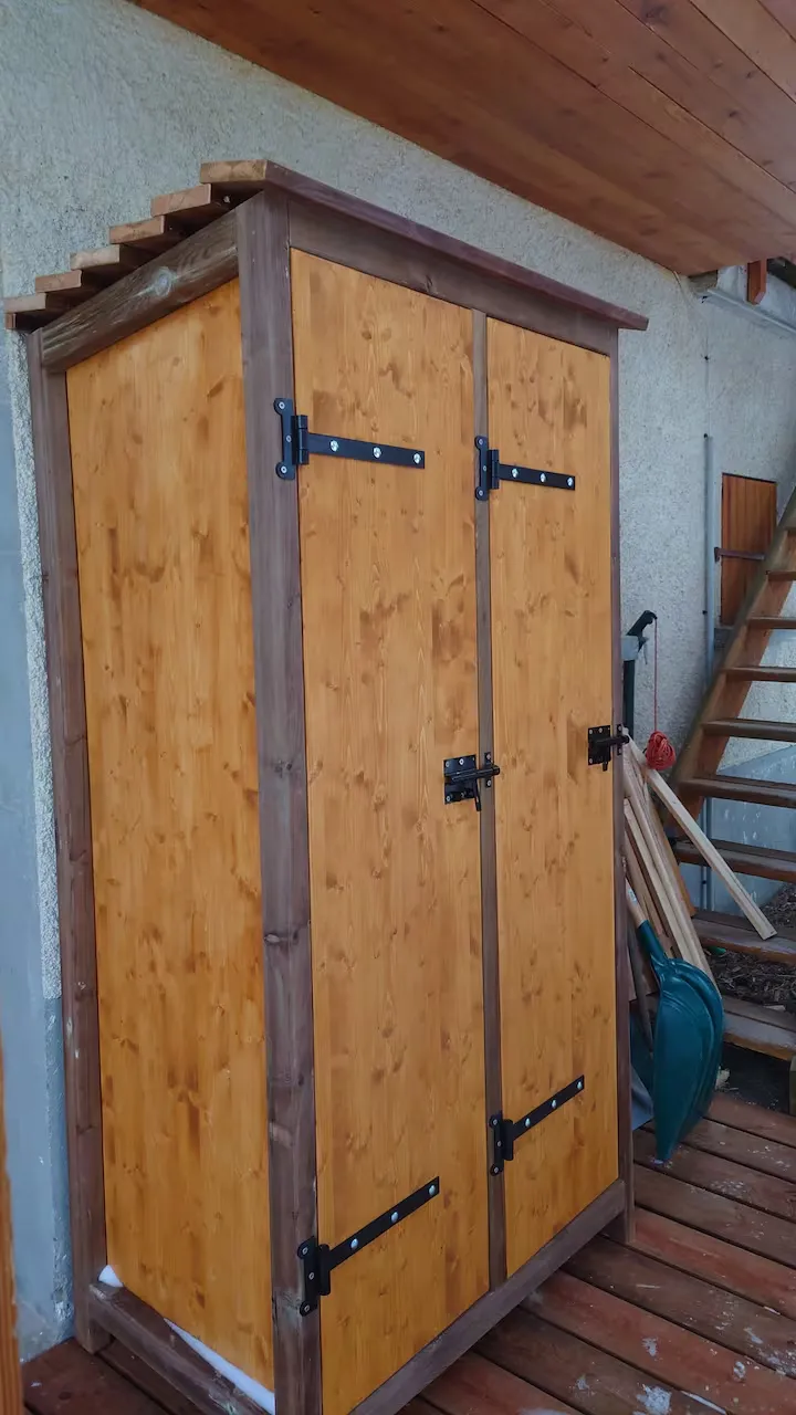 ski locker